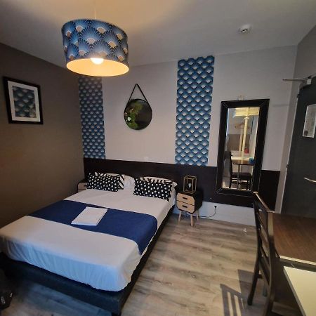 Hotel Saint Francois Precigne Soiree Etape Sur Demande Proche Sable-Sur-Sarthe Exterior photo