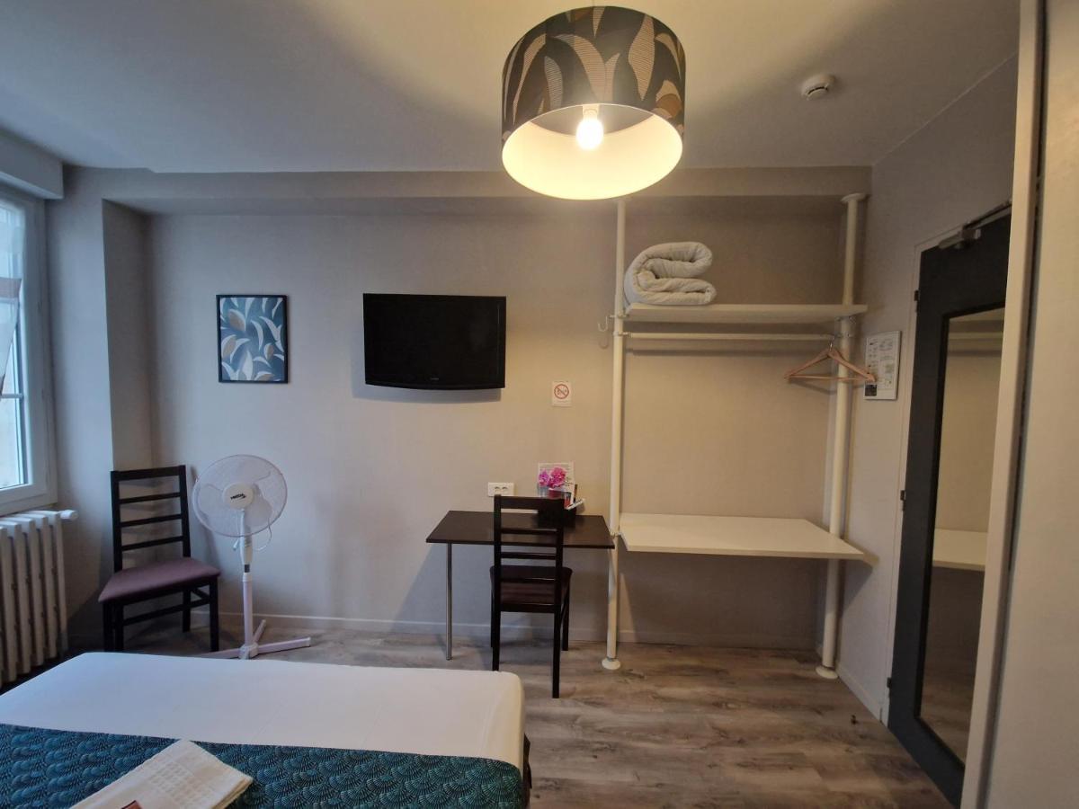 Hotel Saint Francois Precigne Soiree Etape Sur Demande Proche Sable-Sur-Sarthe Exterior photo