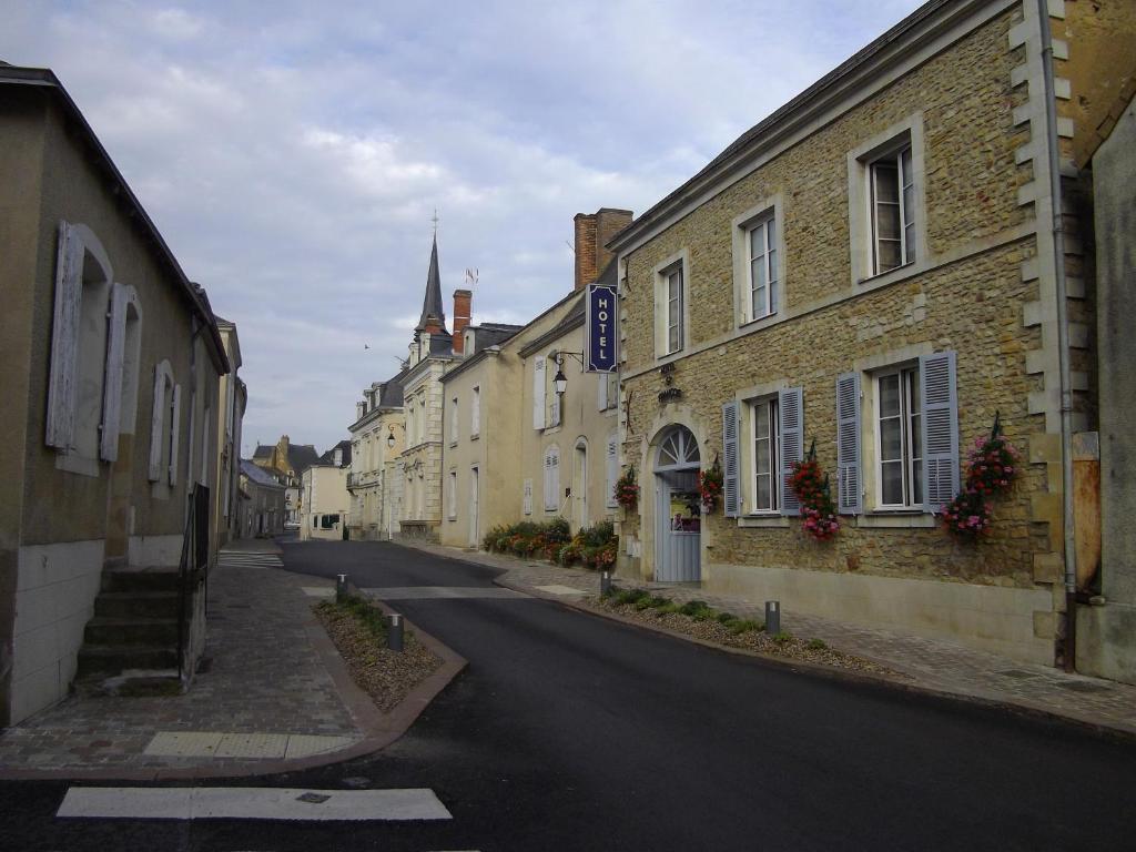 Hotel Saint Francois Precigne Soiree Etape Sur Demande Proche Sable-Sur-Sarthe Exterior photo